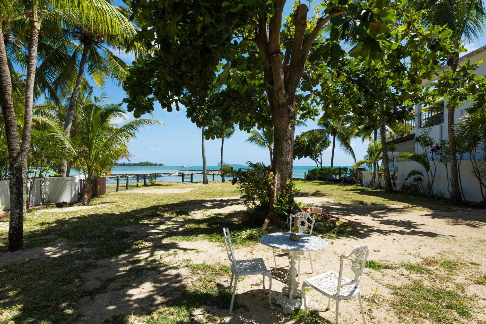 Quaint Beach Villa In A Fishing Village グラン・ゴーブ エクステリア 写真