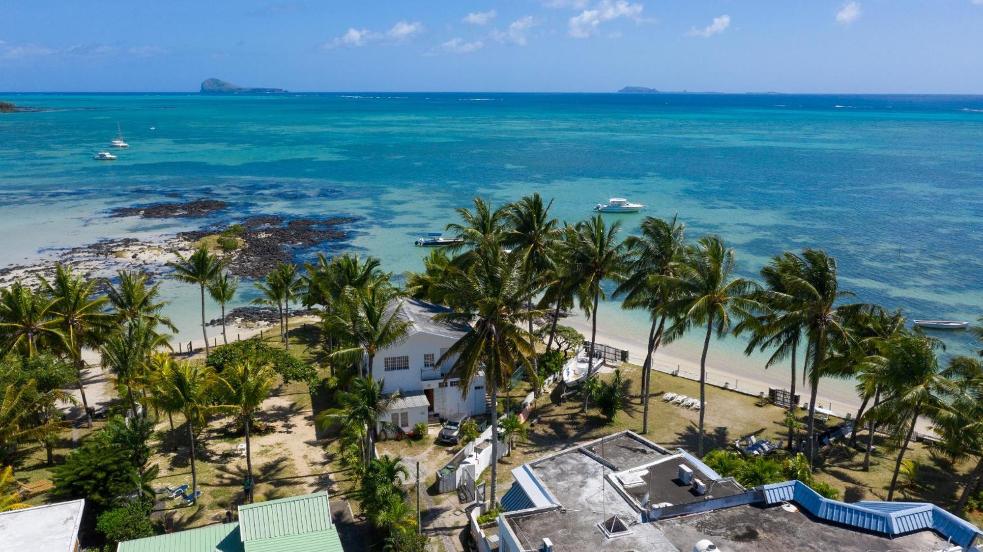 Quaint Beach Villa In A Fishing Village グラン・ゴーブ エクステリア 写真