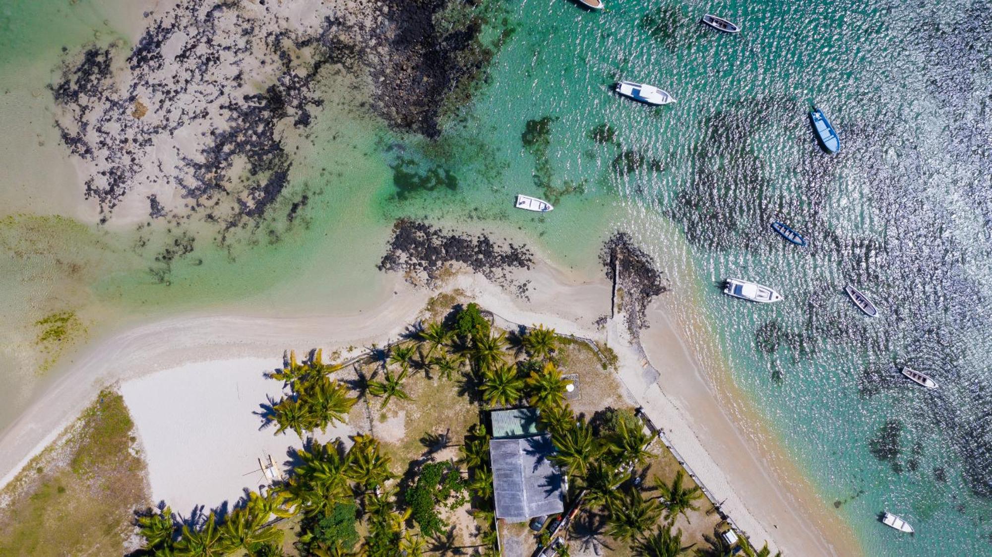 Quaint Beach Villa In A Fishing Village グラン・ゴーブ エクステリア 写真