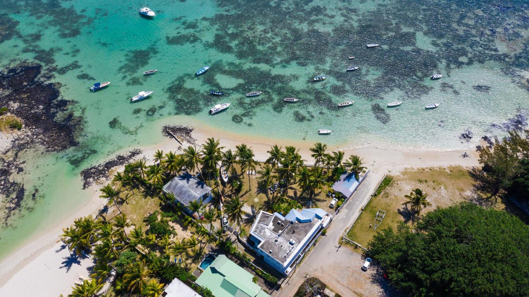 Quaint Beach Villa In A Fishing Village グラン・ゴーブ エクステリア 写真