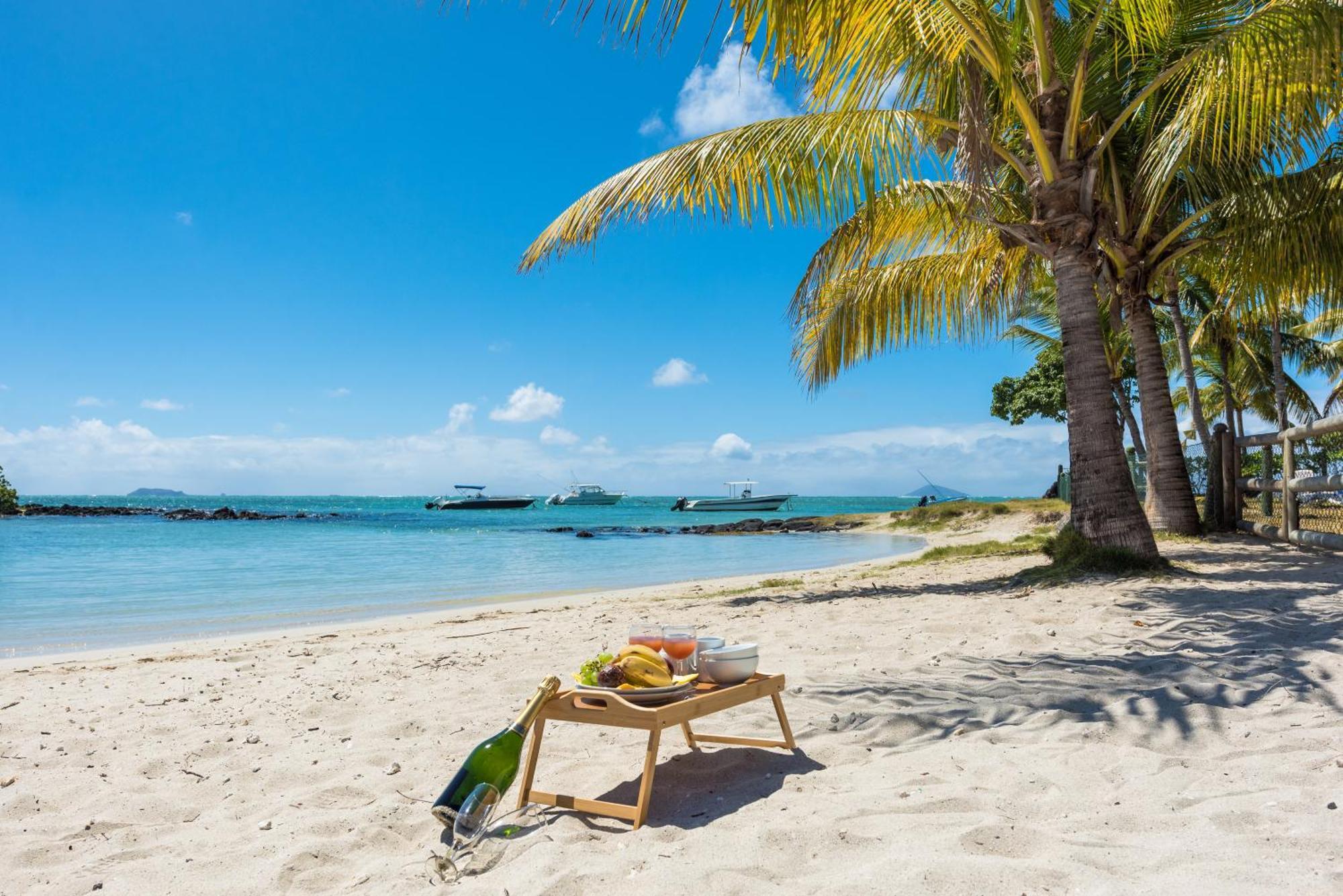 Quaint Beach Villa In A Fishing Village グラン・ゴーブ エクステリア 写真