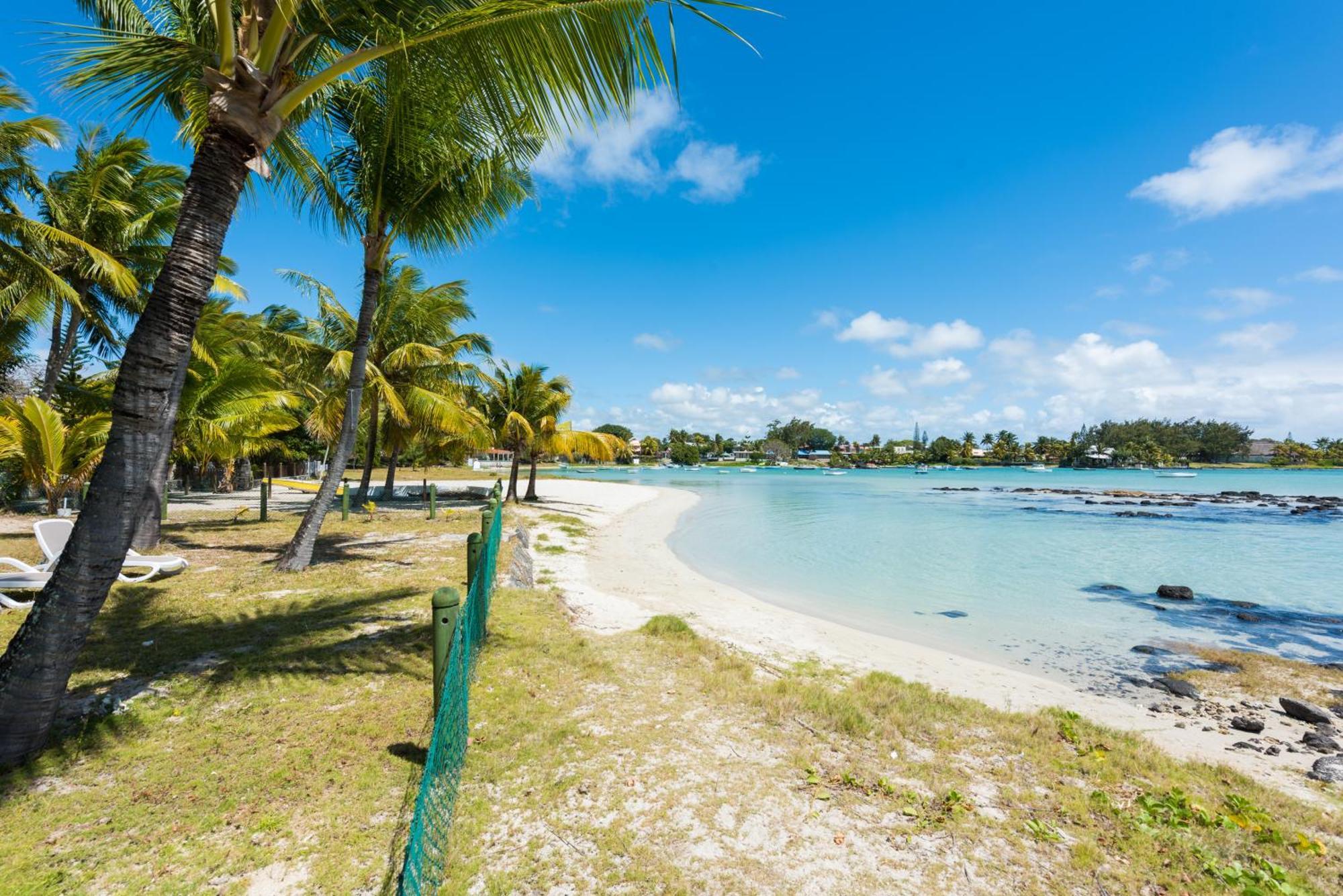 Quaint Beach Villa In A Fishing Village グラン・ゴーブ エクステリア 写真