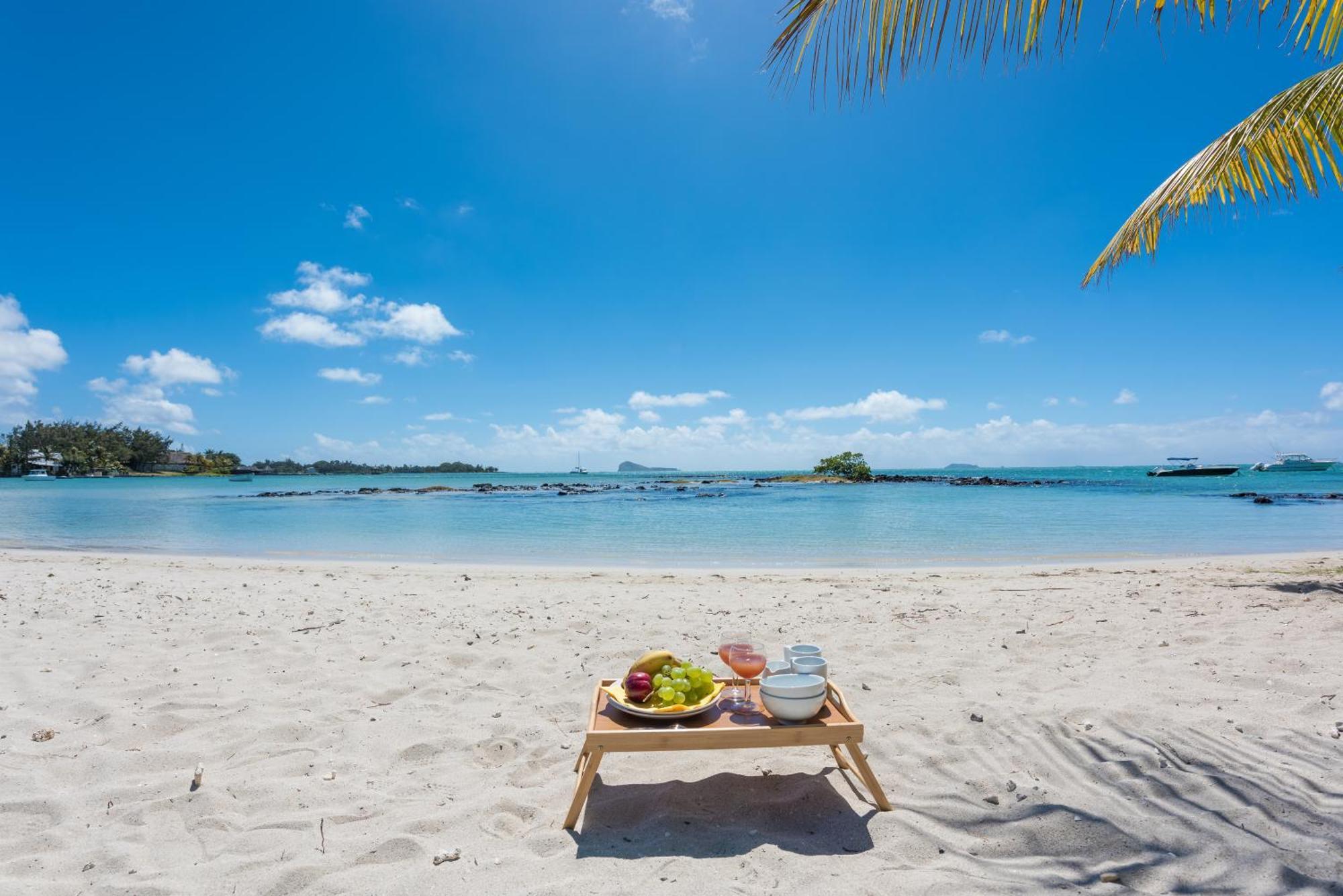 Quaint Beach Villa In A Fishing Village グラン・ゴーブ エクステリア 写真