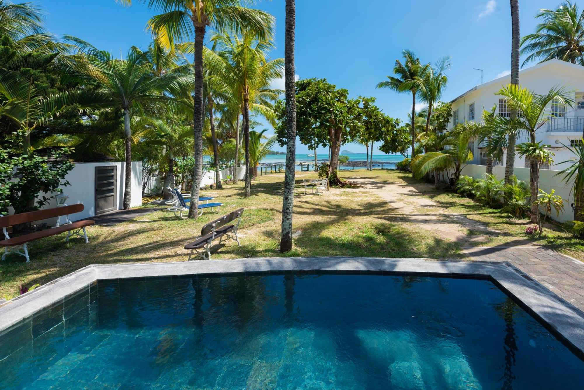 Quaint Beach Villa In A Fishing Village グラン・ゴーブ エクステリア 写真