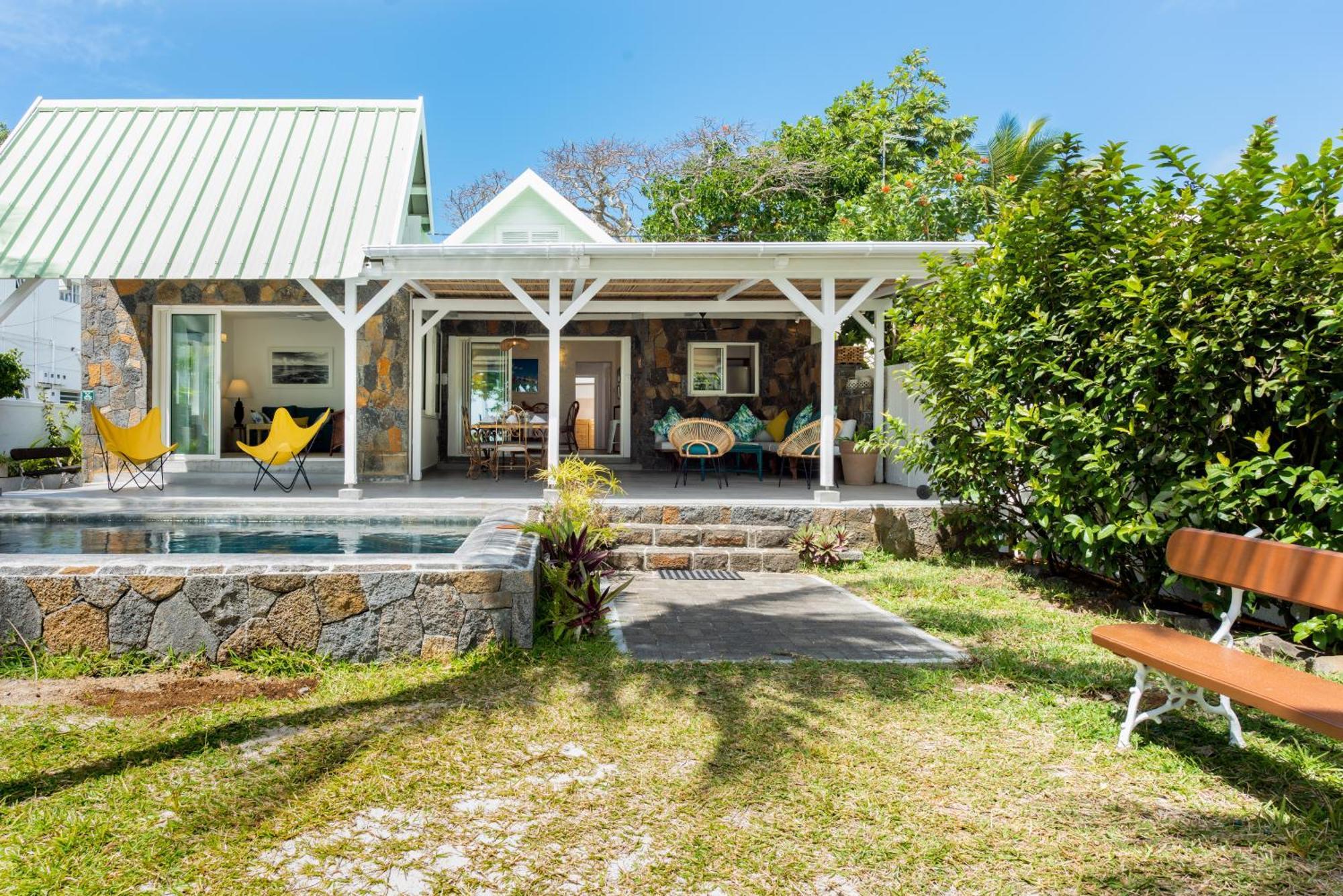 Quaint Beach Villa In A Fishing Village グラン・ゴーブ エクステリア 写真